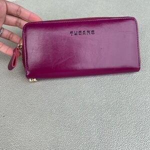 Tucano Plum dark pink Wallet gold hardware